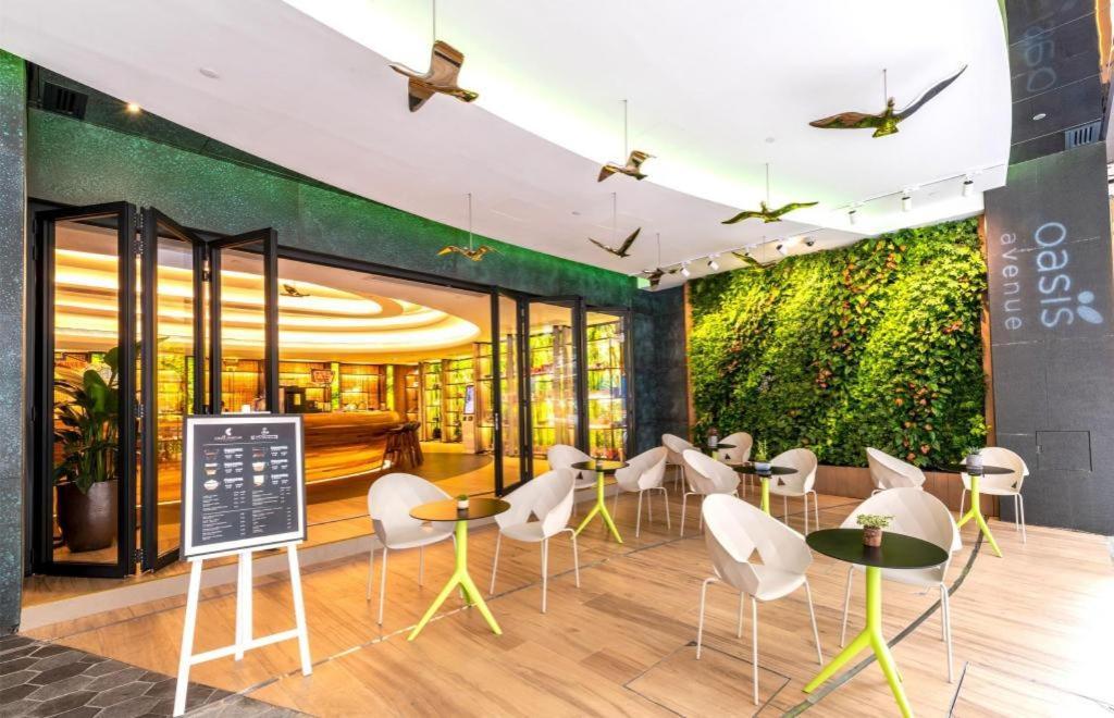 Oasis Avenue-a Gdh Hotel 4*