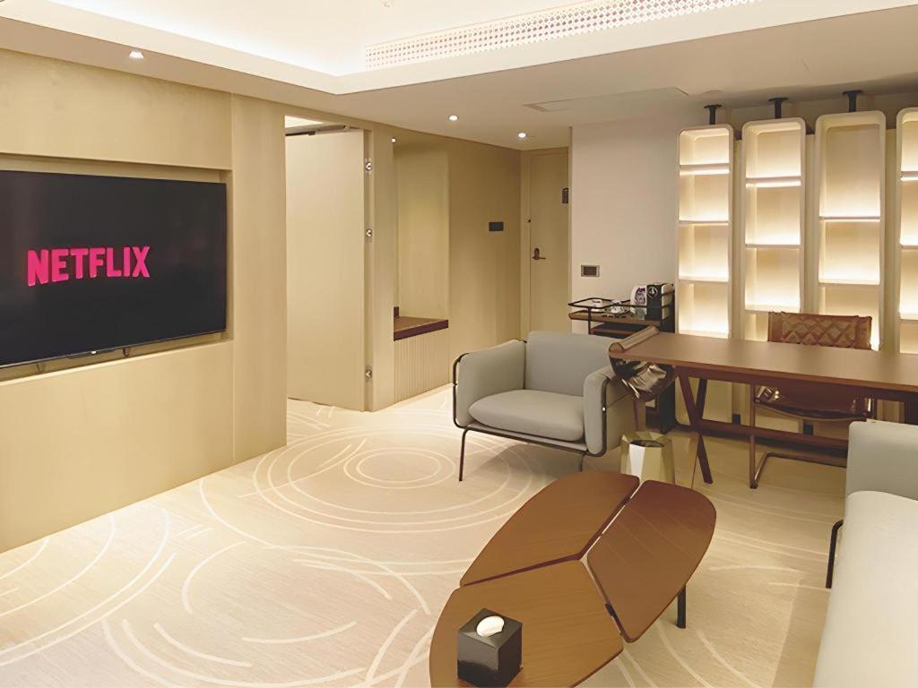 Hotel Oasis Avenue-a Gdh