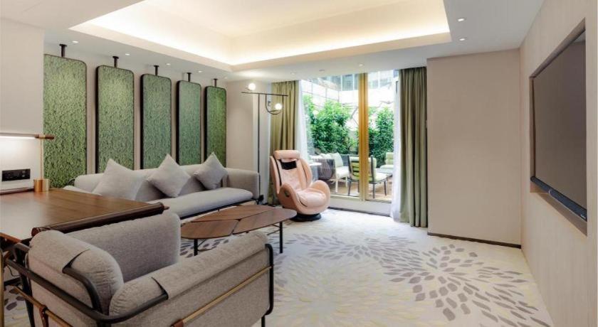 Hotel Oasis Avenue-a Gdh
