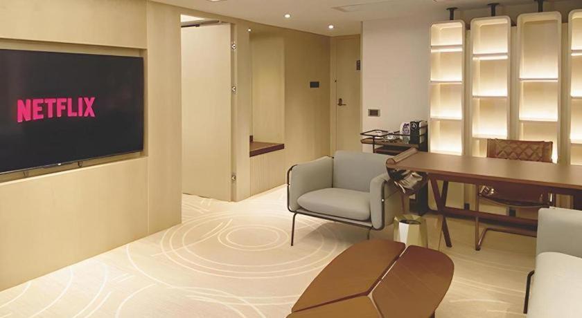 Hotel Oasis Avenue-a Gdh Hong Kong